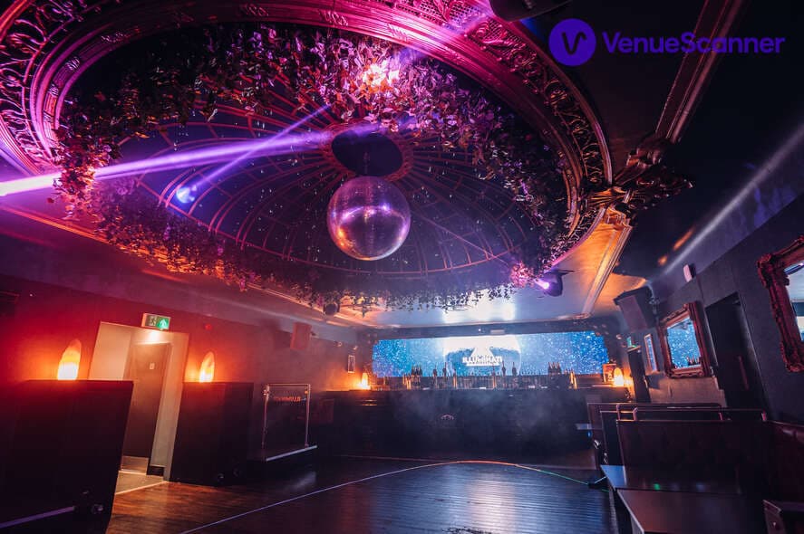 Club Lounge, Illuminati Cocktail Bar photo #3