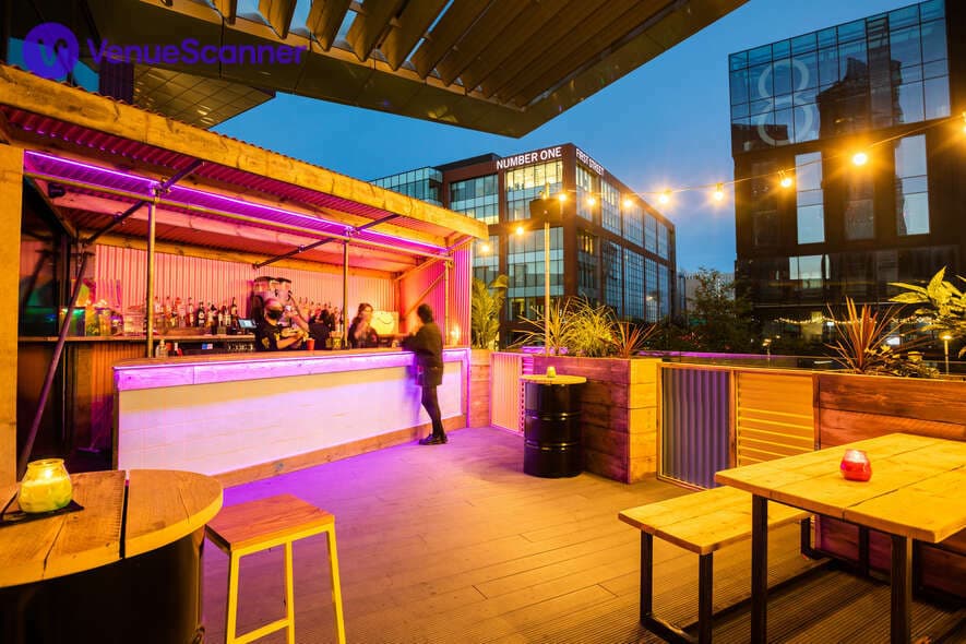 Exclusive Bar + Bozo Course, Junkyard Golf Manchester photo #21