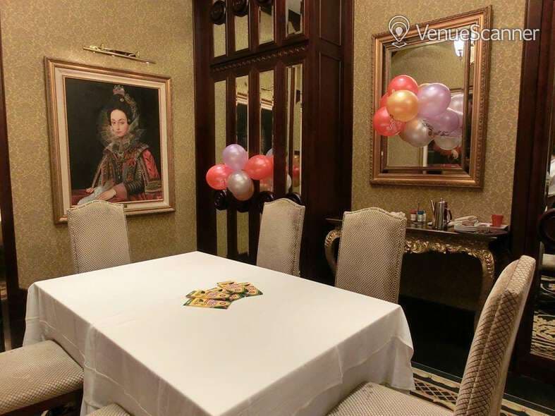 Tanglin, Lawry's The Prime Rib photo #1