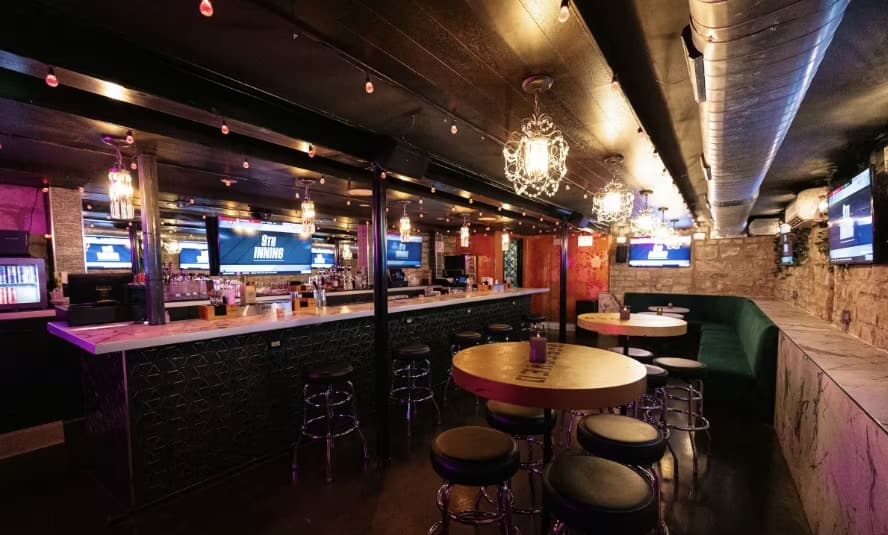 Bootleg, Everything Bar photo #3