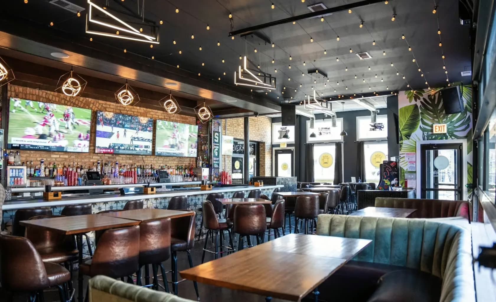 Main Dining Room, Everything Bar photo #3