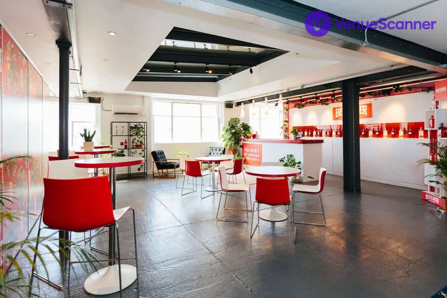 Beefeater Gin Distillery, The Beefeater Gallery Bar photo #3