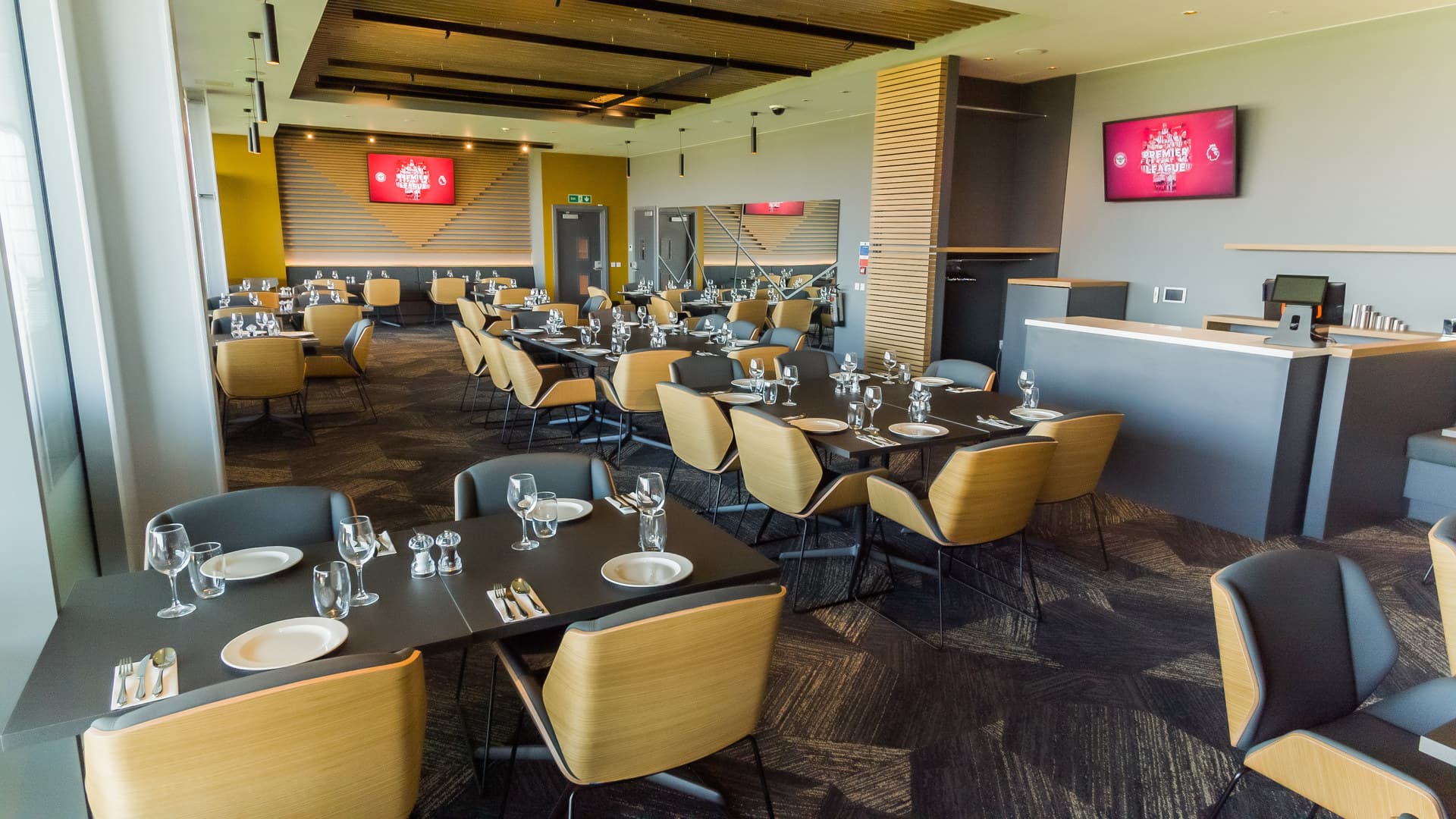 The Oxford & Cambridge , Brentford Football Club photo #3
