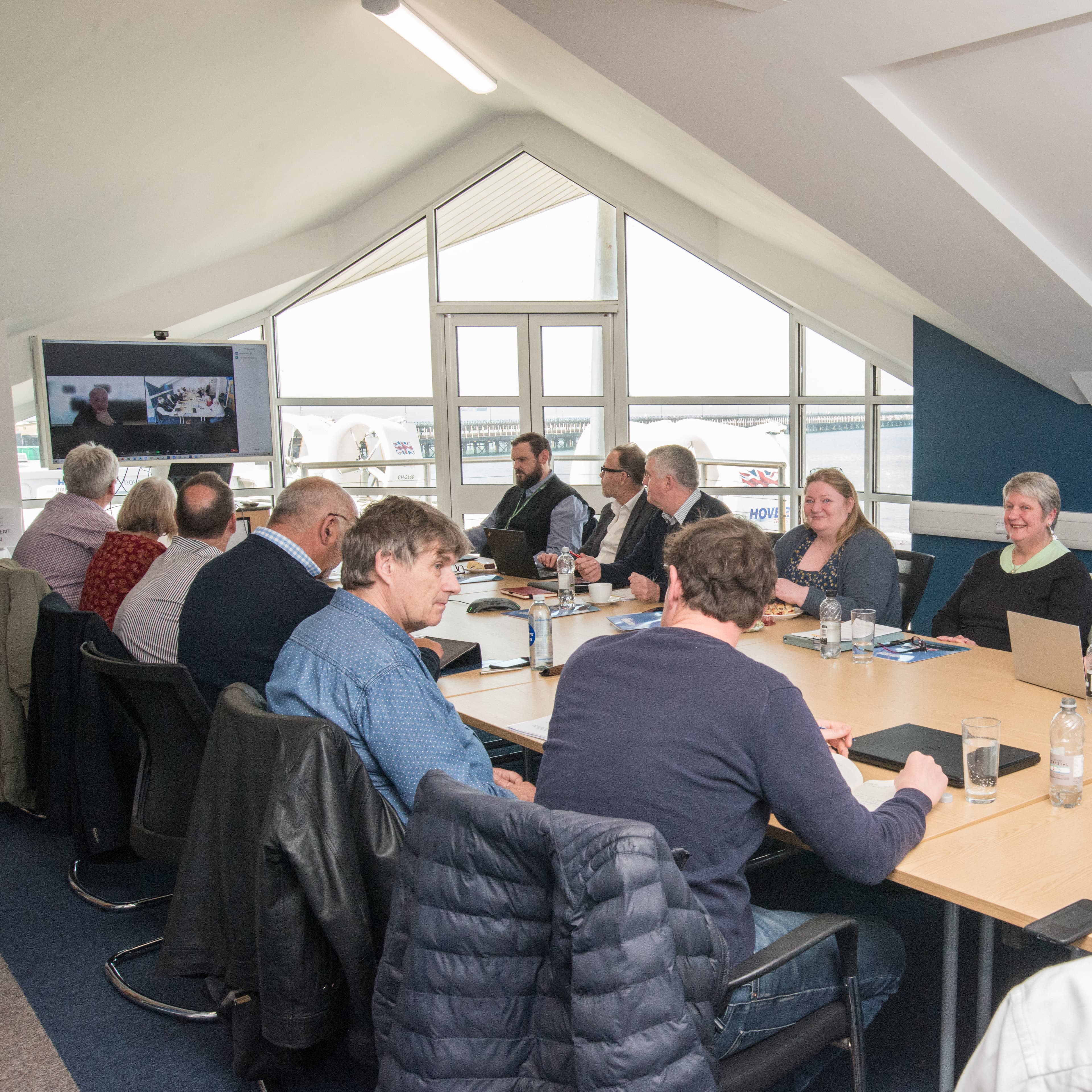 The Boardroom Plus Discounted Hovercraft Travel, Solent Views Ryde photo #13
