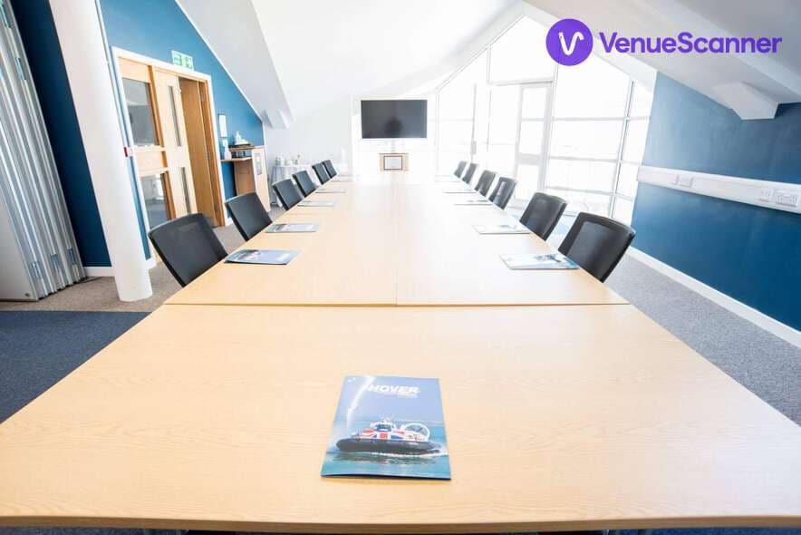 The Boardroom Plus Discounted Hovercraft Travel, Solent Views Ryde photo #1