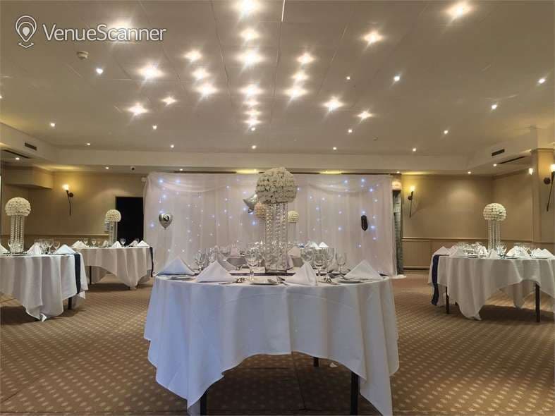 Ascot Suite, Mollington Banastre Hotel & Spa photo #2