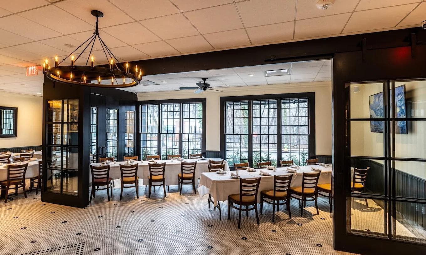 Semi-Private Dining, Sam's of Gedney Way photo #1