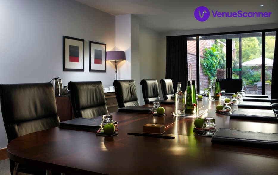 The Coach House, Great Fosters photo #2