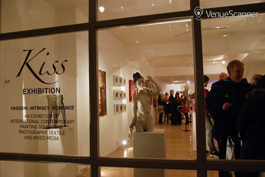 Ground Floor, Gallery Different photo #1