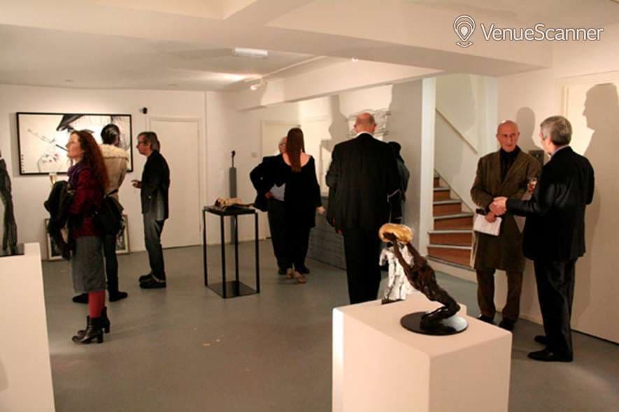 Lower Ground, Gallery Different photo #3