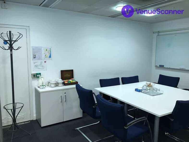 London Bridge, Citibase London Millbank photo #2