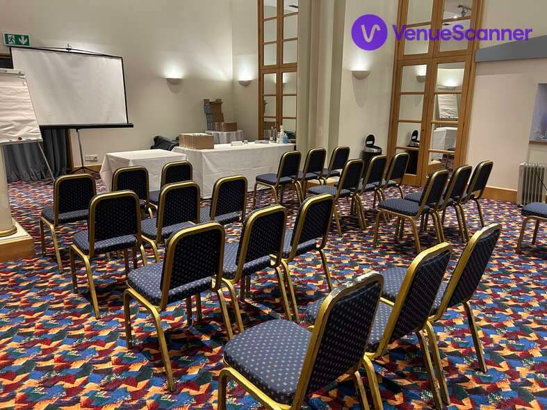 Norfolk Suite, Mercure Brighton Seafront Hotel photo #2