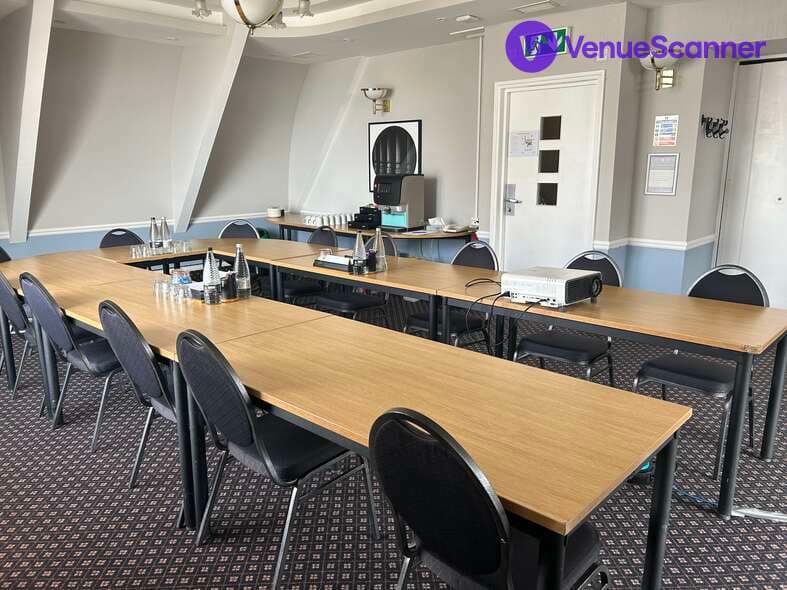 Coast View 2, Mercure Brighton Seafront Hotel photo #3