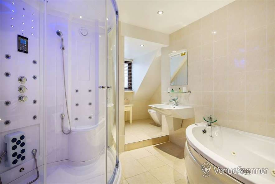 Exclusive Hire, The Poachers Country Hotel photo #3