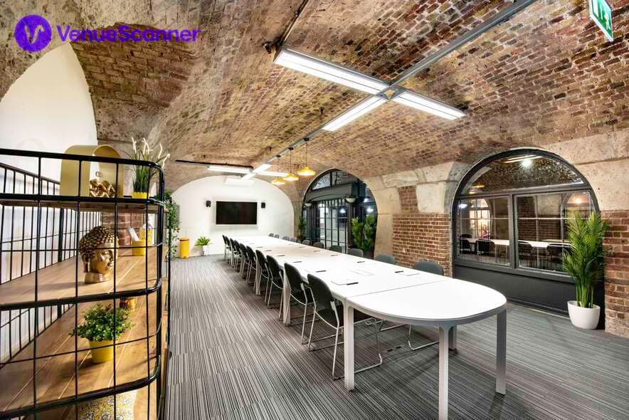 Tobacco Dock, East Dock photo #3