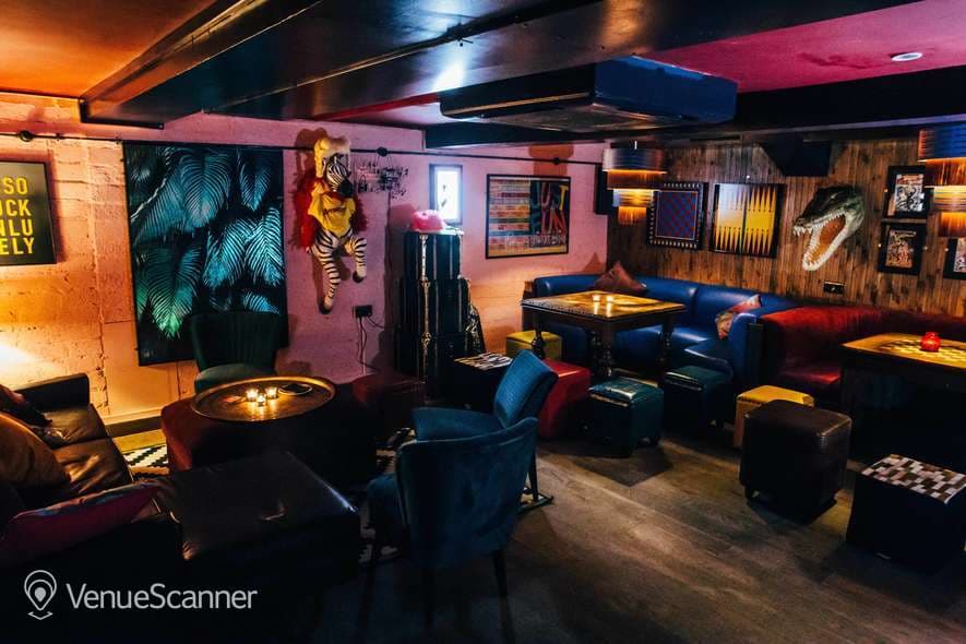 The Flatmates' Den, The Little Yellow Door photo #1