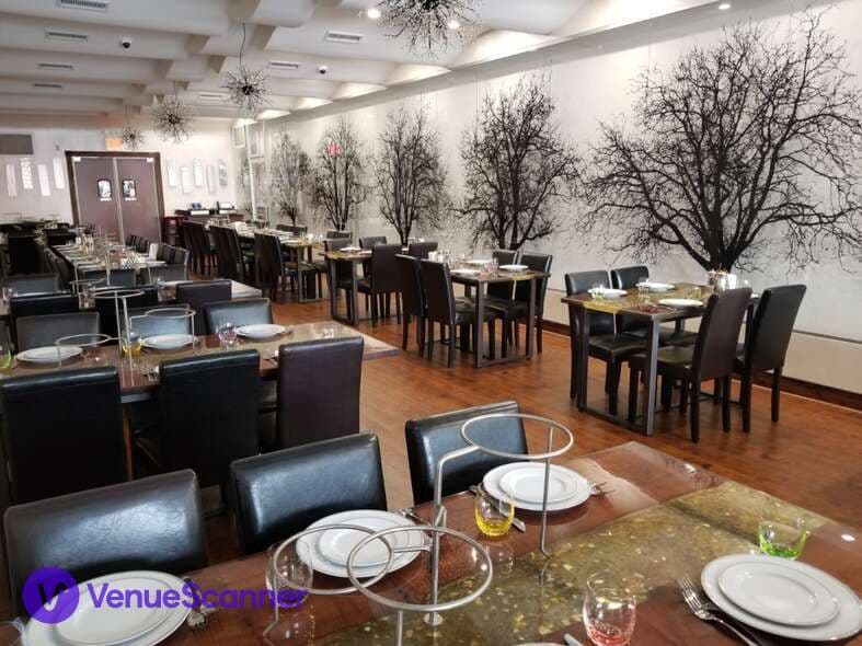 Entire Restaurant, 718 Bistro photo #3