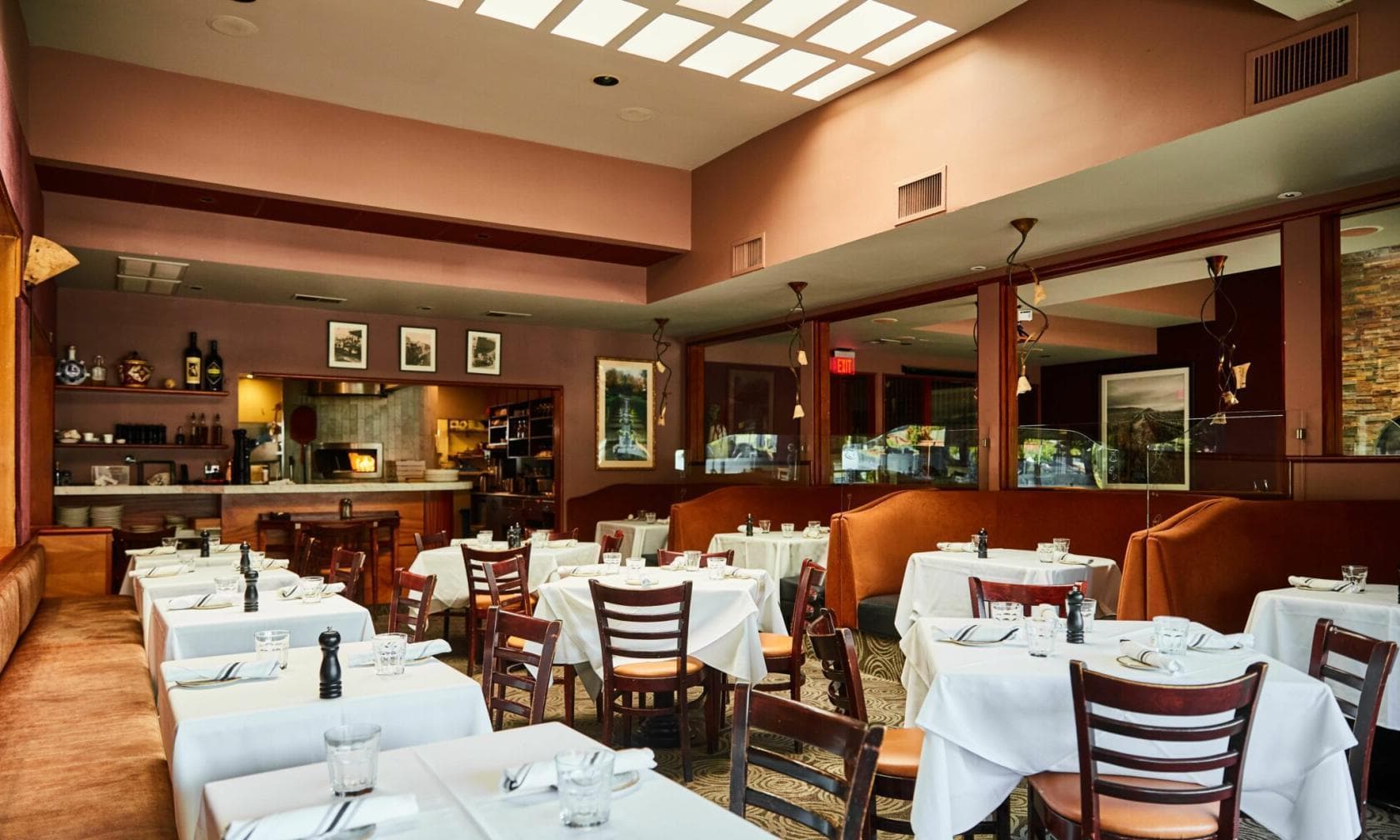 Entire Venue, Vivace photo #1