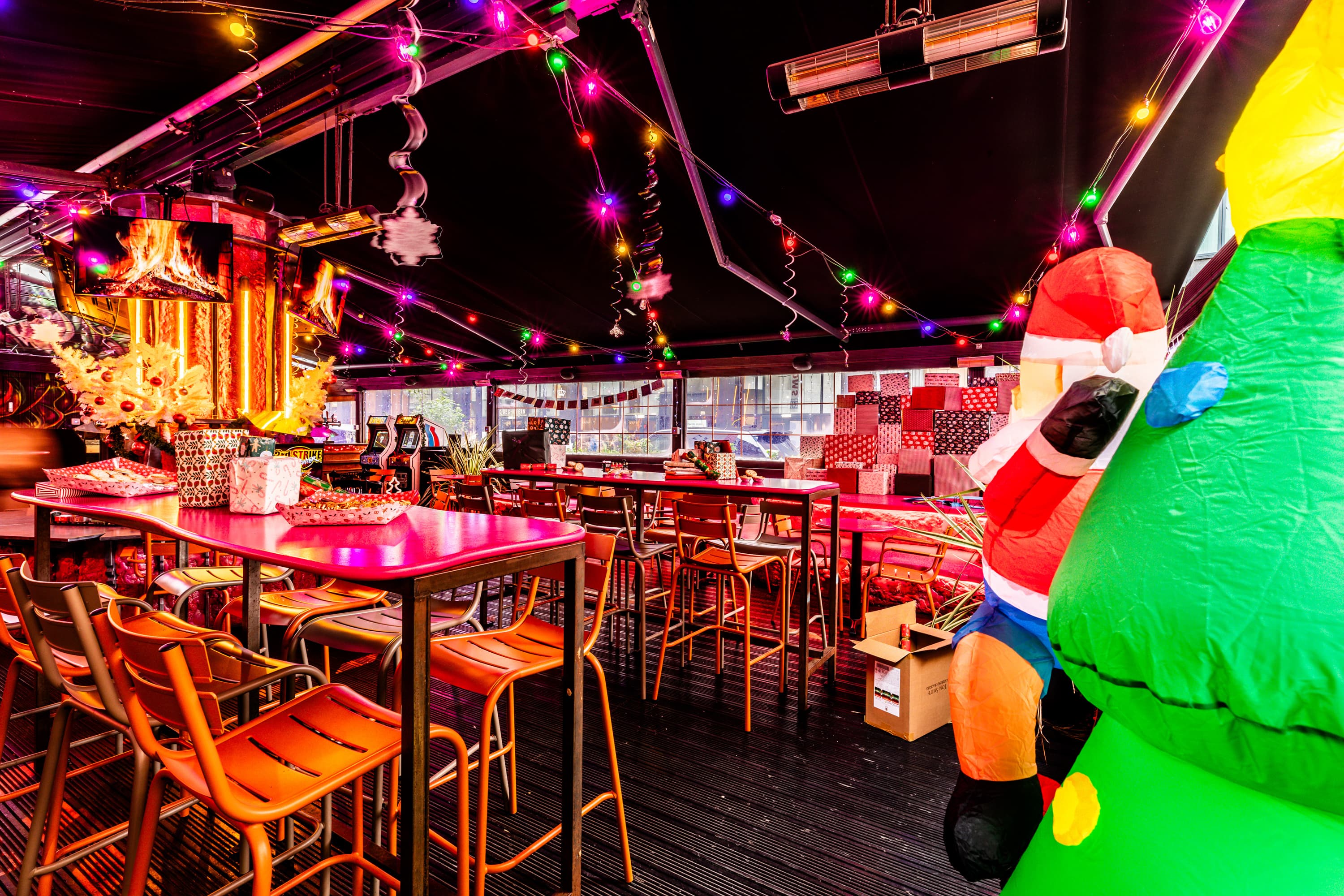 Retro Christmas Terrace, NQ64 Manchester Northern Quarter photo #15