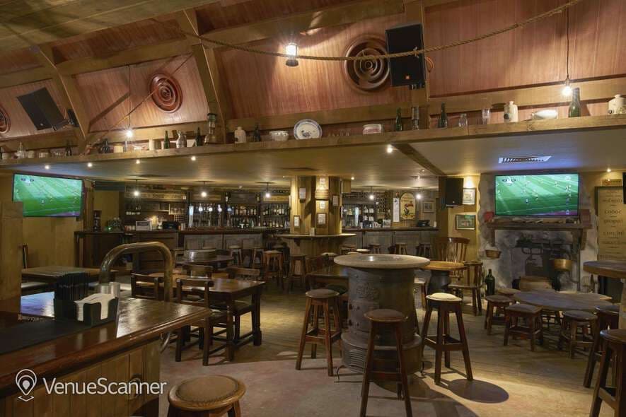 Exclusive Hire, Muddy Murphy's Irish Pub photo #3