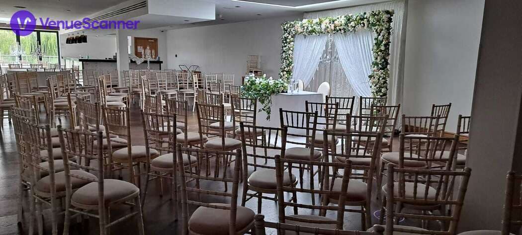 The Premier Suite, The Willows photo #2