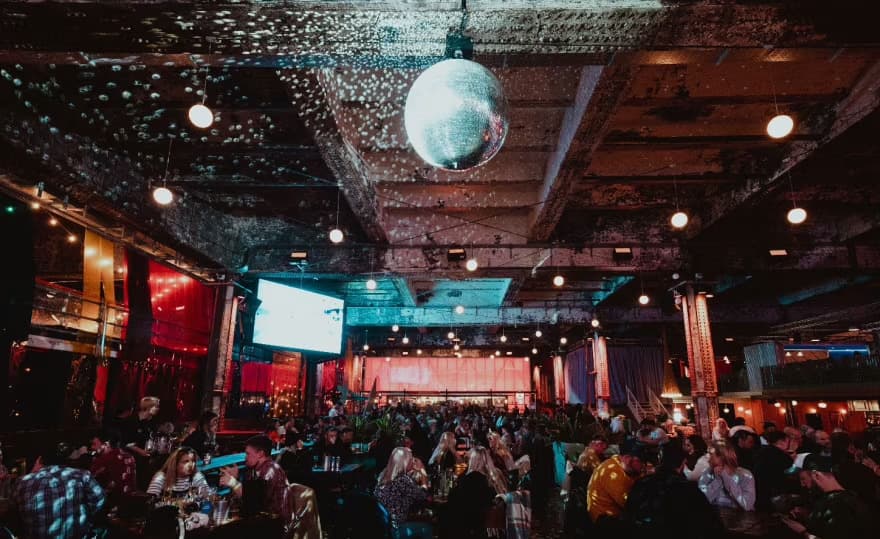 Freight Island, Platform photo #2