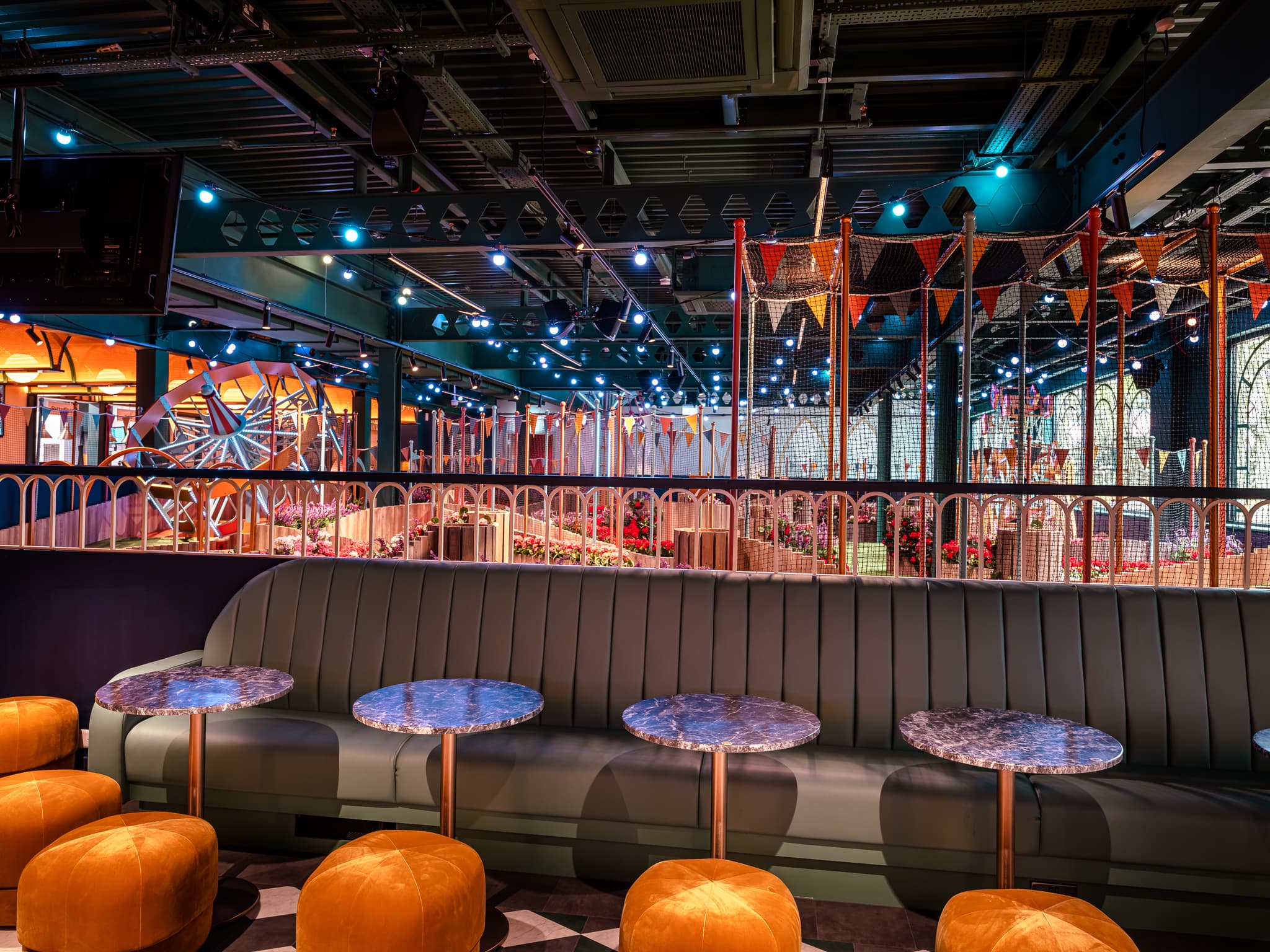 Fairgound Bar, Swingers West End photo #3