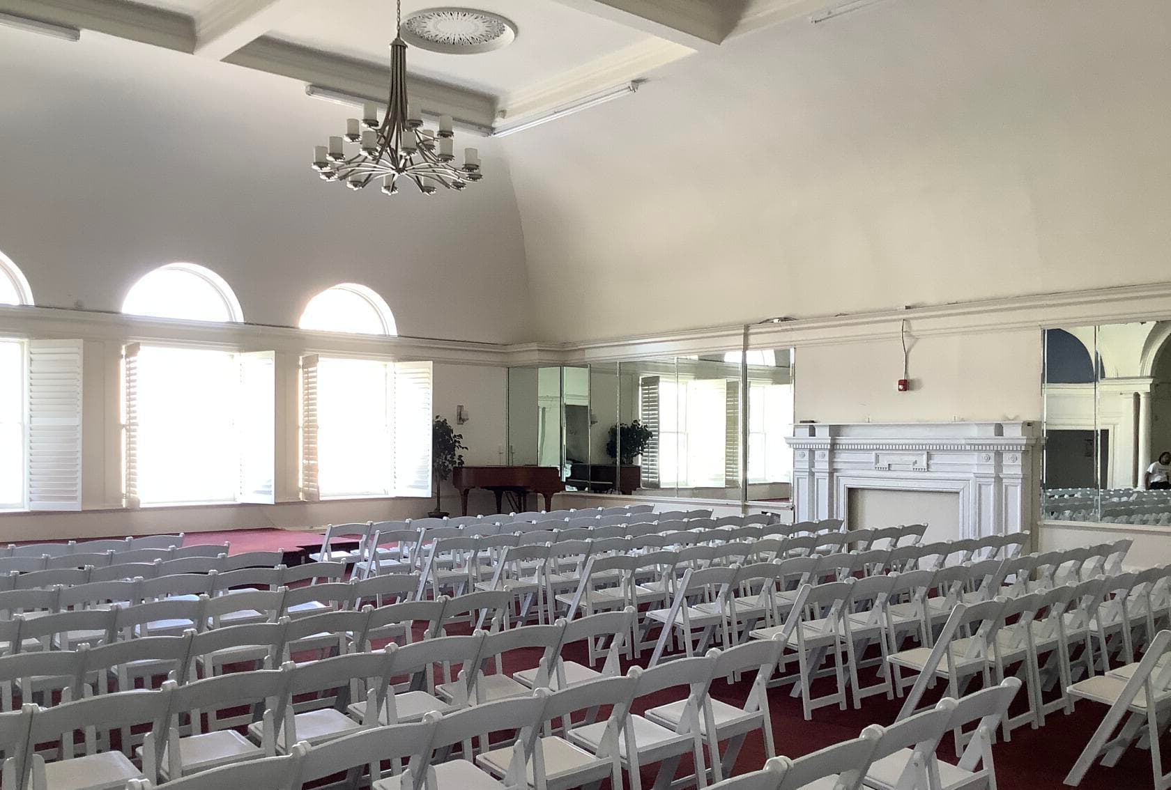 Banquet Hall, Geoffrey's Inner Circle photo #1