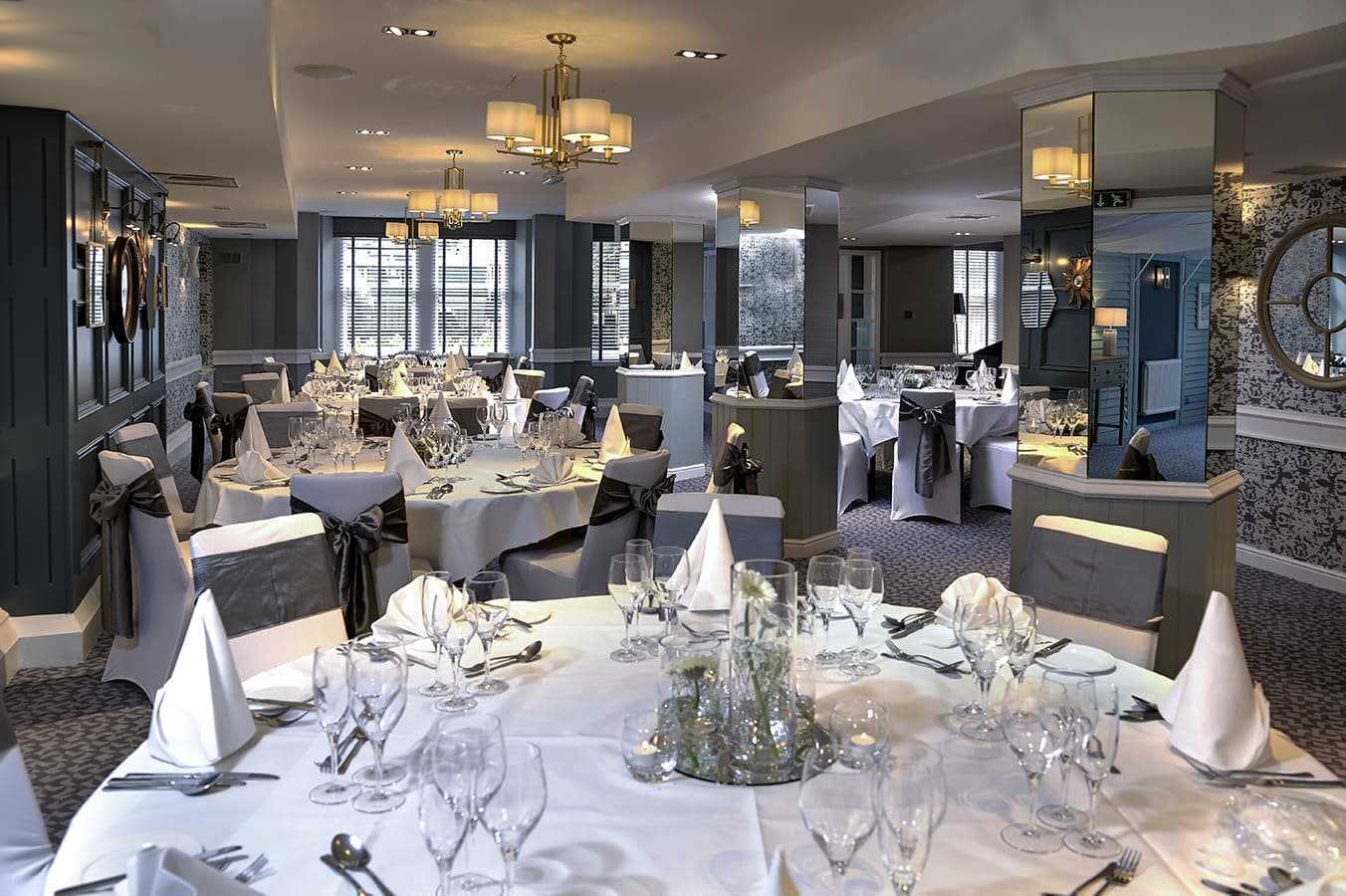 Cardoon Suite, Bruntsfield Hotel photo #1