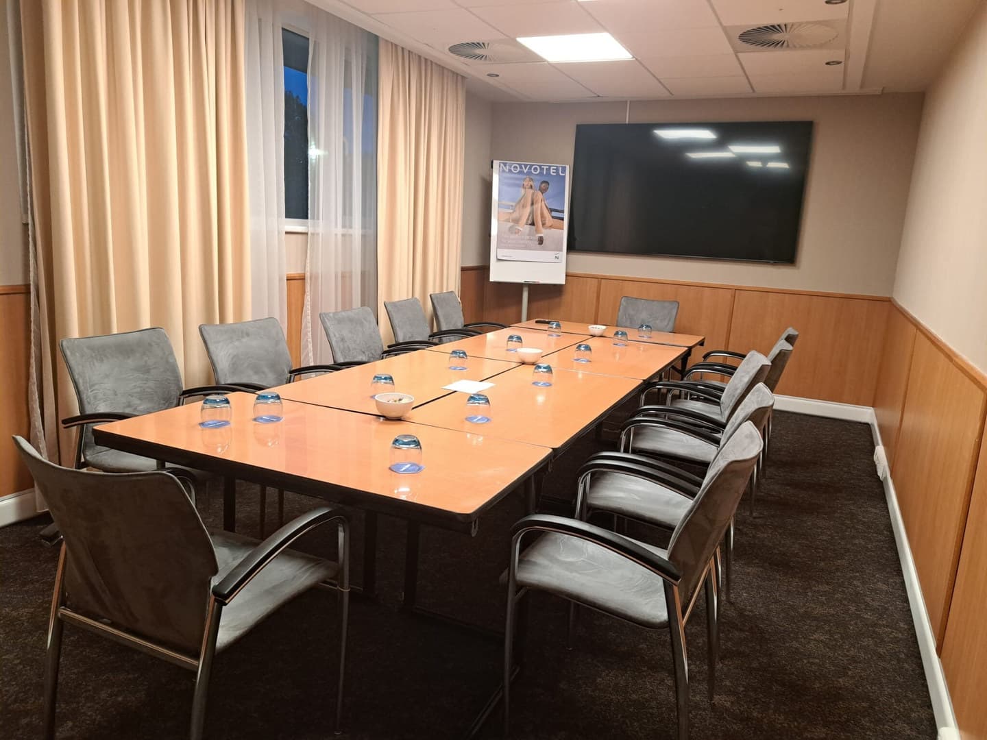 Astwood, Novotel Milton Keynes photo #1