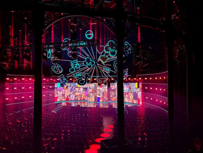 Roundhouse photo #3