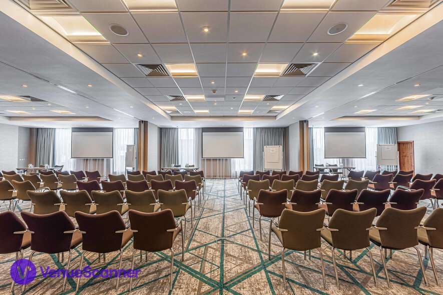 Exclusive Hire, Crowne Plaza Reading East Hotel photo #2