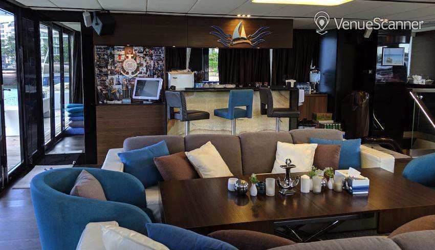 Exclusive Hire, Eaglewings One 15 photo #3