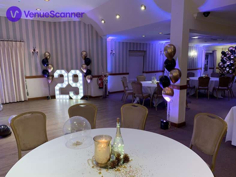 Exclusive Hire, Sand Martins Golf Club photo #3