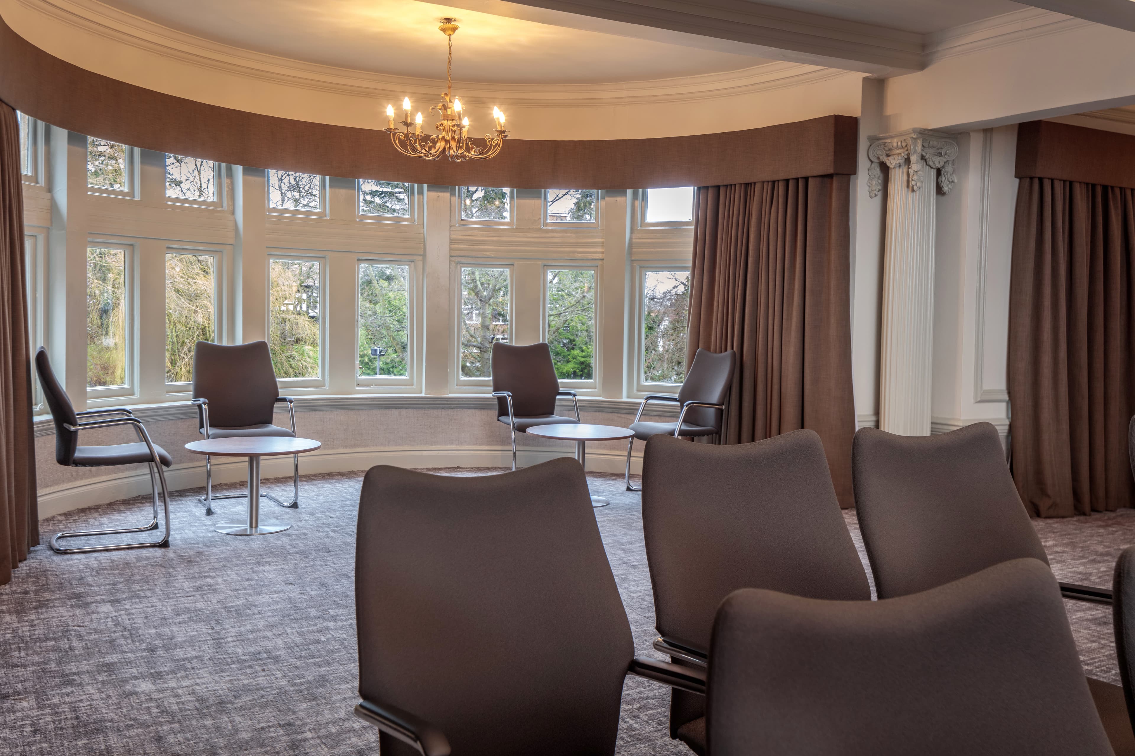 Harrogate Suite, DoubleTree By Hilton Majestic Hotel & Spa photo #8