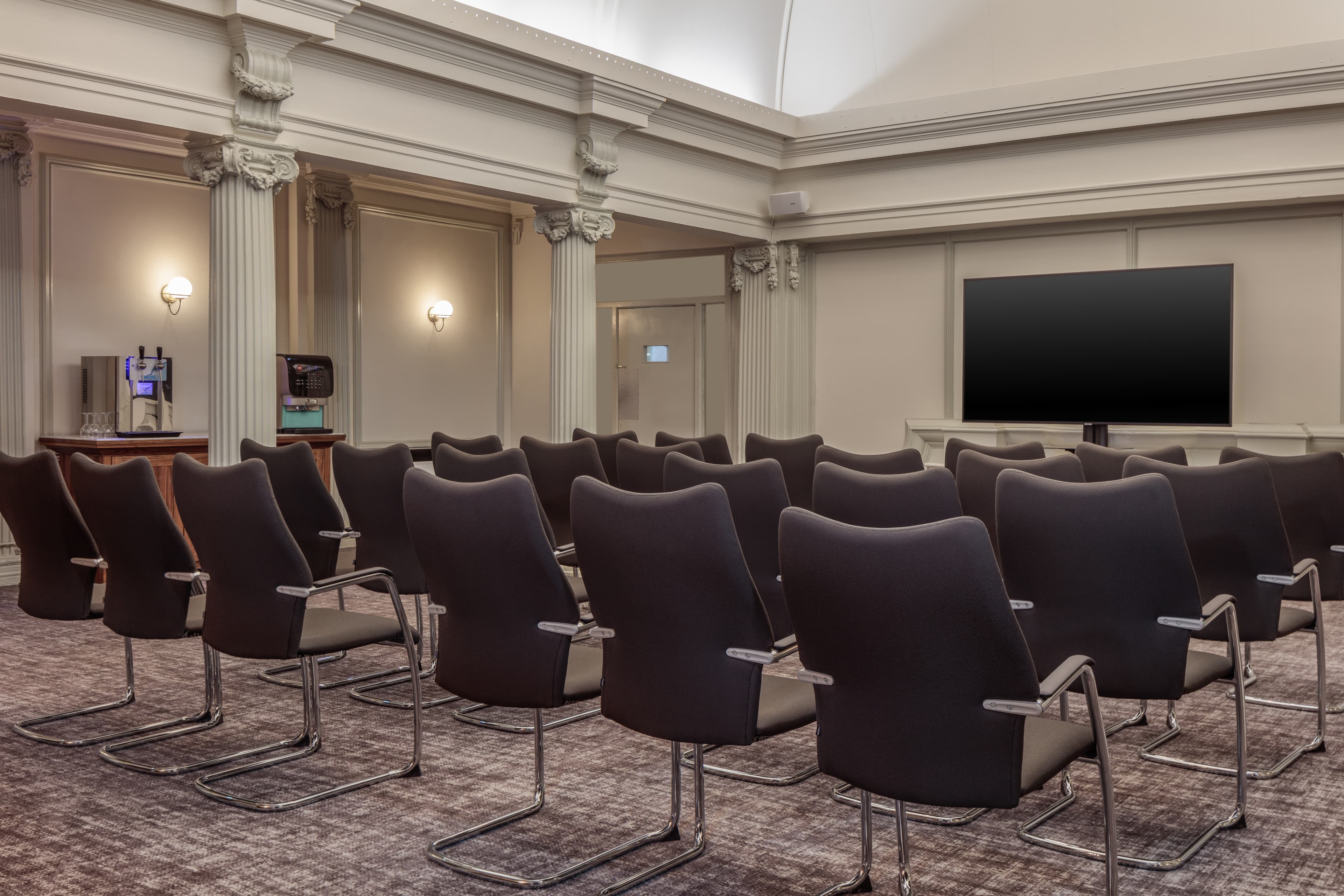 Harrogate Suite, DoubleTree By Hilton Majestic Hotel & Spa photo #6