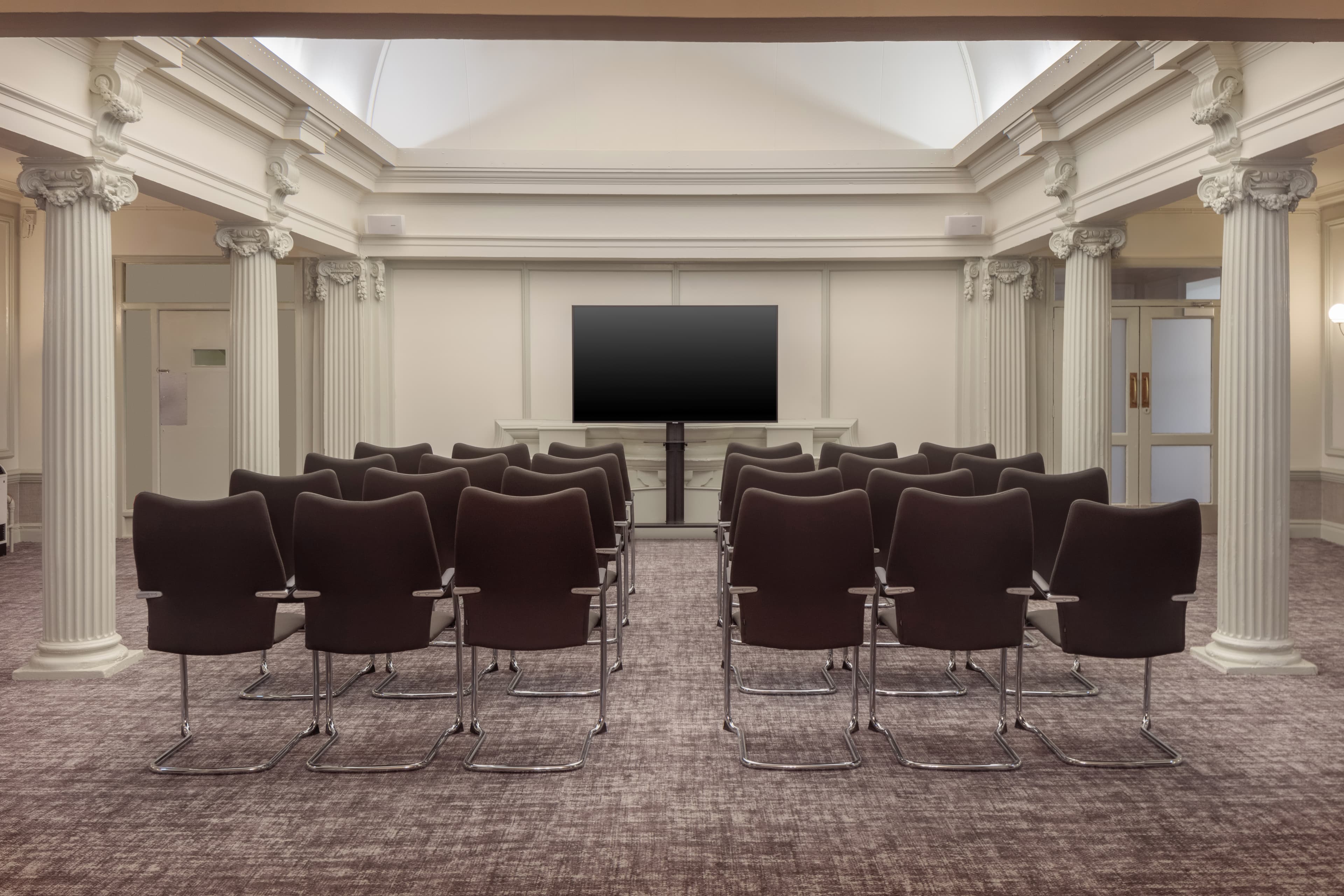 Harrogate Suite, DoubleTree By Hilton Majestic Hotel & Spa photo #5
