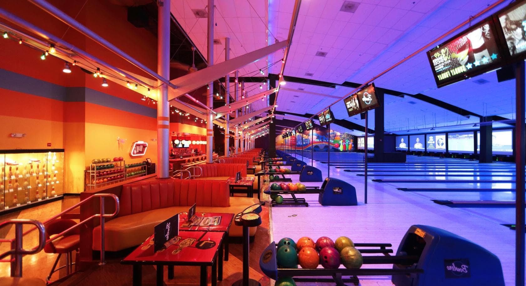 Entire Venue, Bowlero Doral photo #1