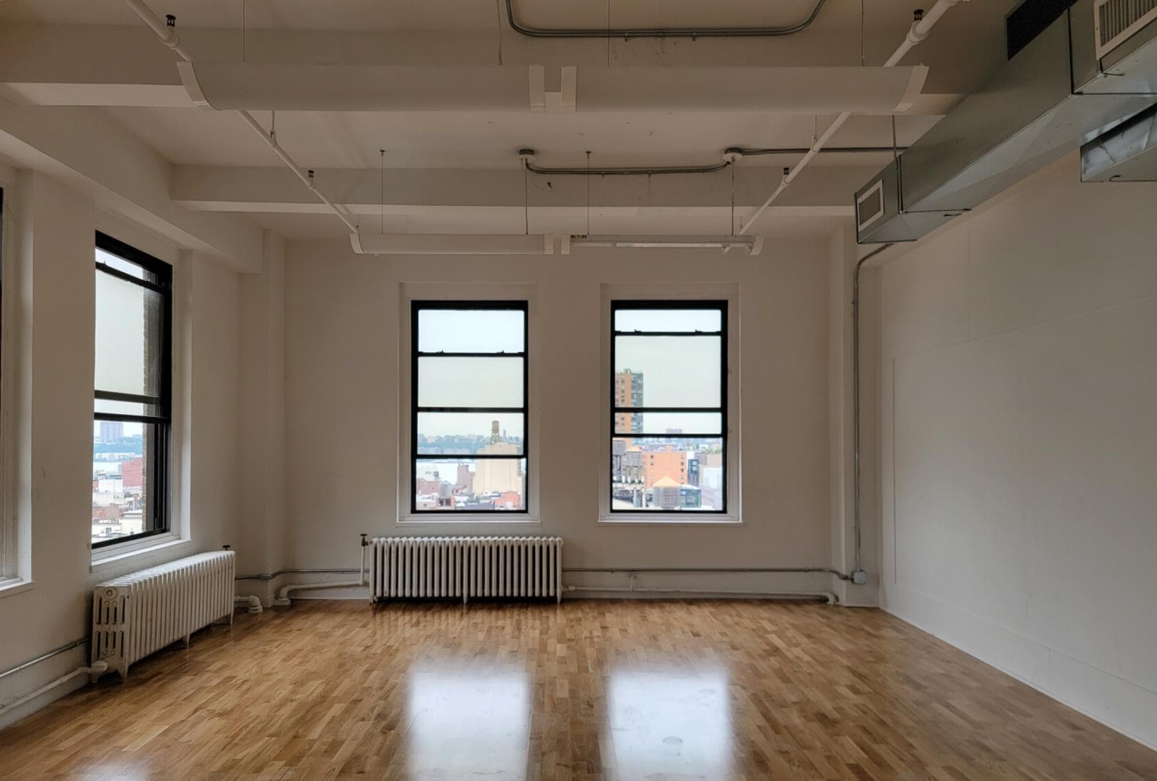 Studio With View In Midtown, Studio with View in Hell's Kitchen photo #1