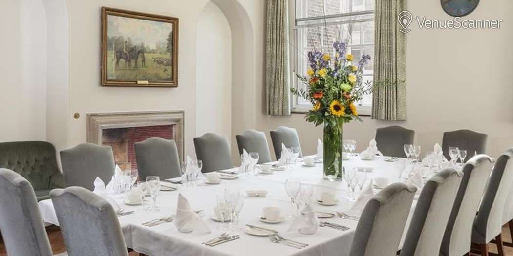 Small Common Room London House, Goodenough College photo #1