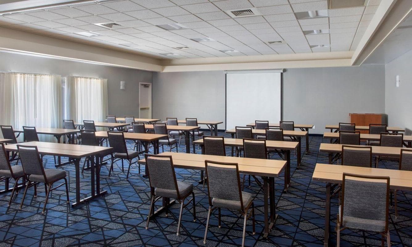 Photo of Courtyard New Haven Orange/Milford, Meeting Room