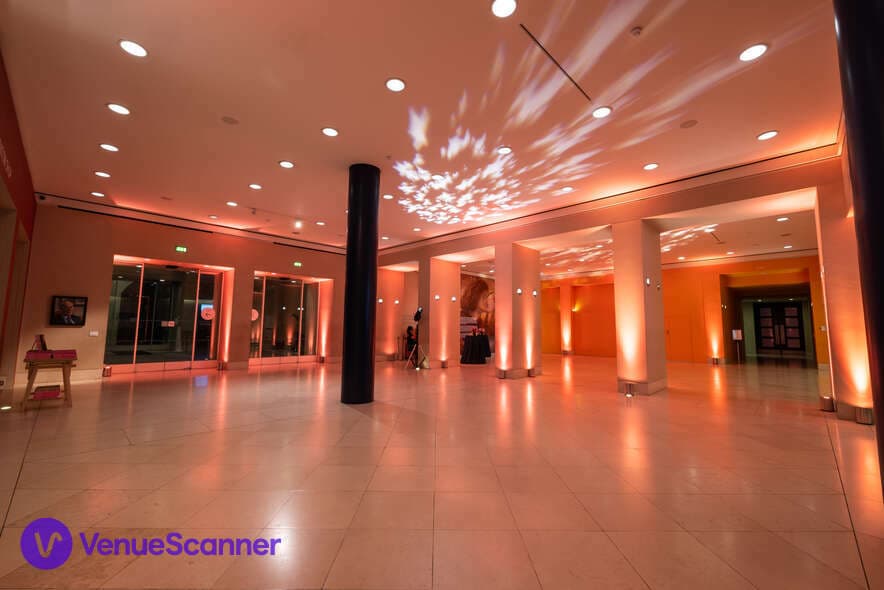 Manton Foyer, Tate Britain photo #1