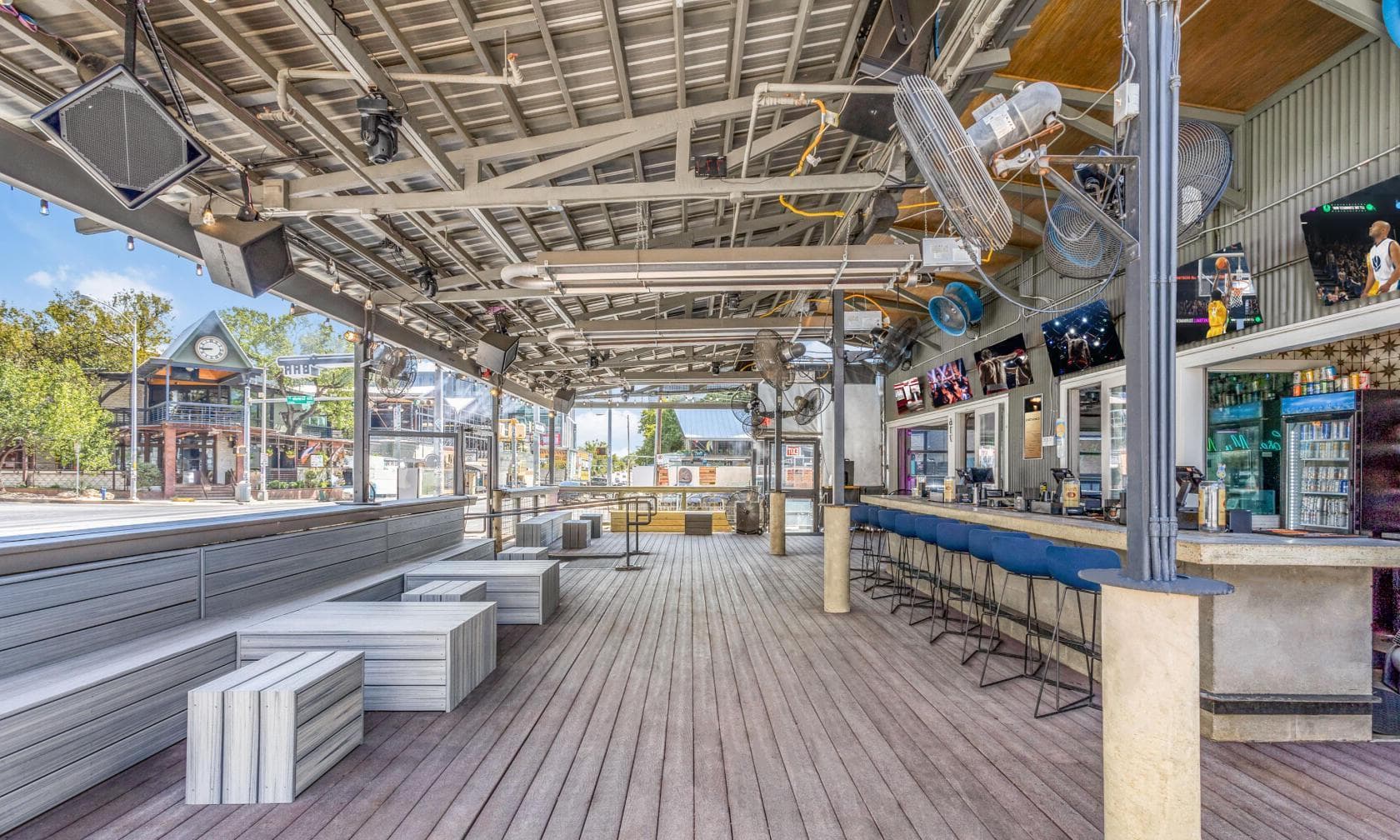 Entire Venue, Key Bar photo #1