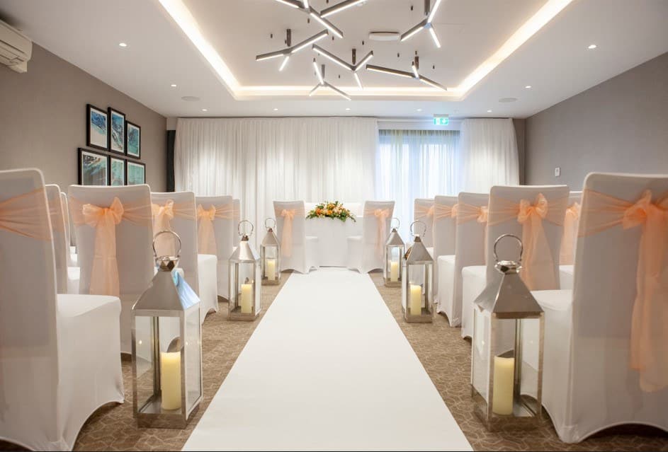 Exclusive Hire, Holiday Inn London Gatwick Worth photo #7