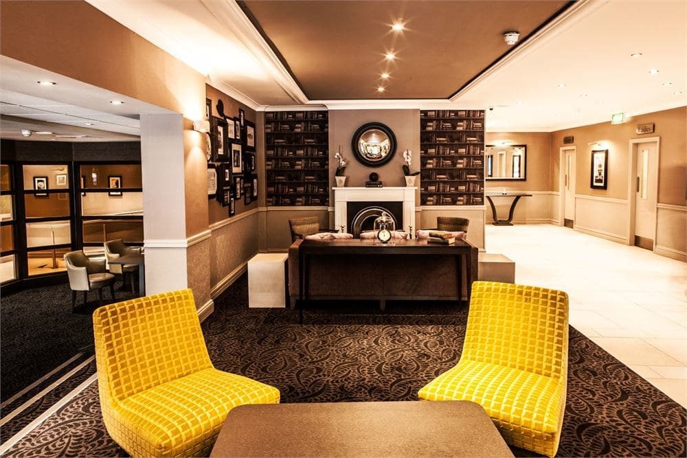 Exclusive Hire, Cresta Court Hotel photo #3