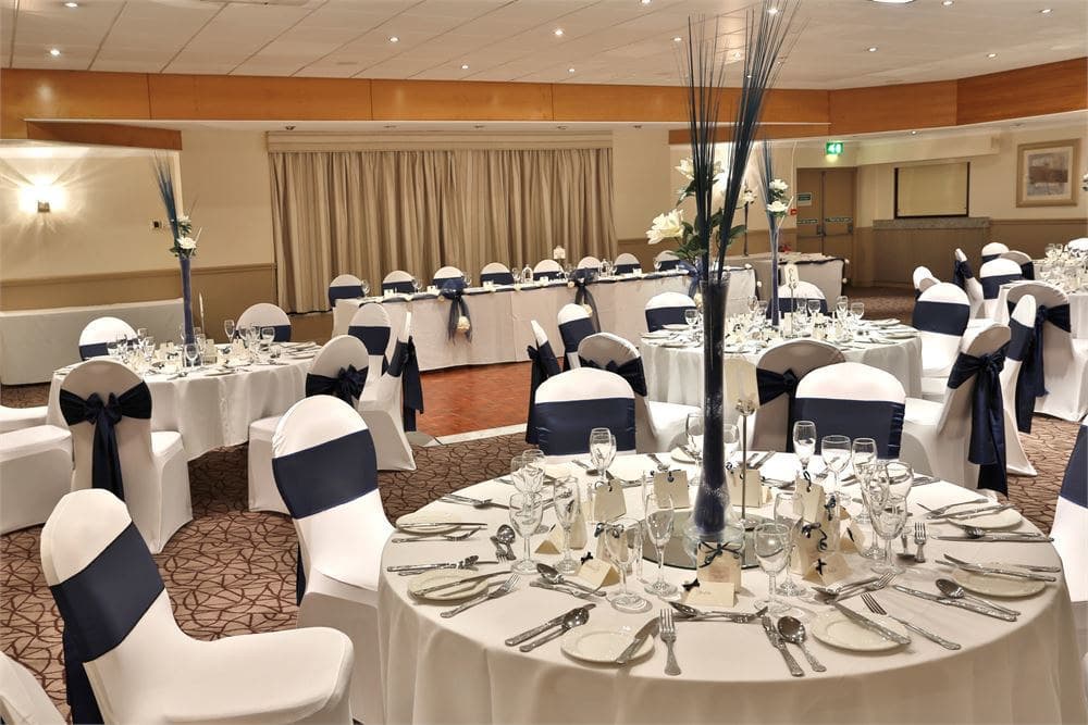 Exclusive Hire, Cresta Court Hotel photo #2