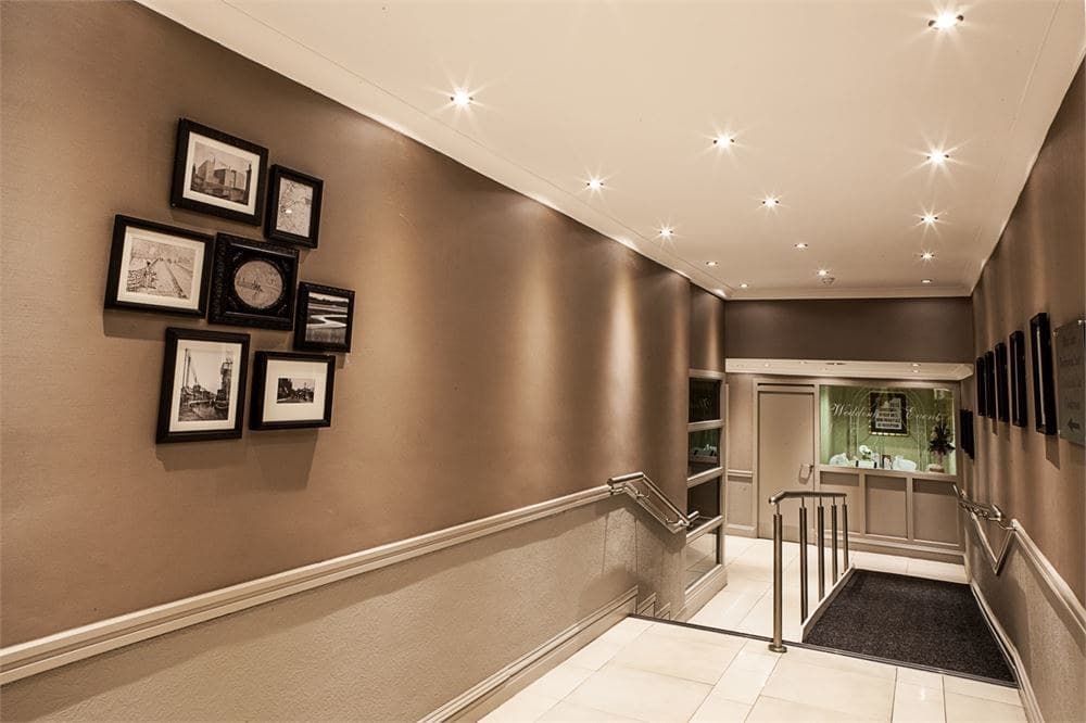 Exclusive Hire, Cresta Court Hotel photo #4