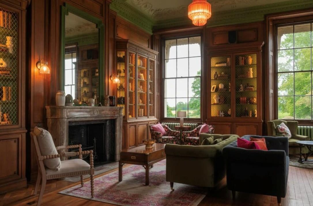 Library, Hartham Park Estate photo #1
