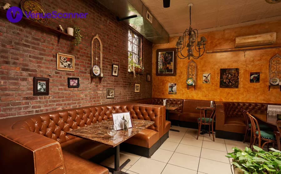 Pizzette, Whole Venue photo #3