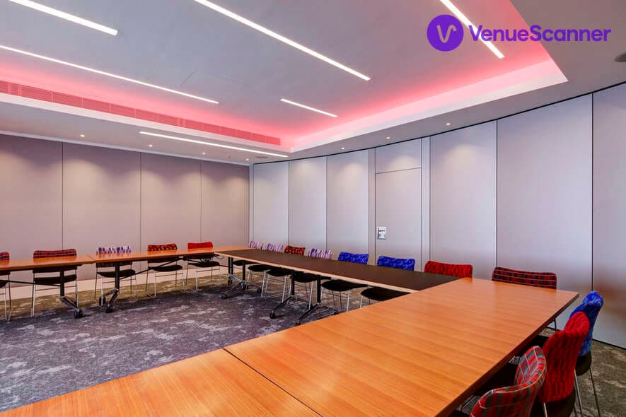 Cubic Foyer Boardroom, London Transport Museum photo #3